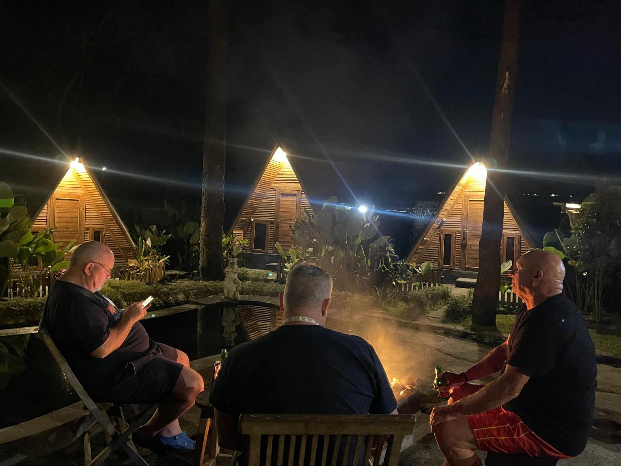 Homestay Triangle House And Private Hot Spring *