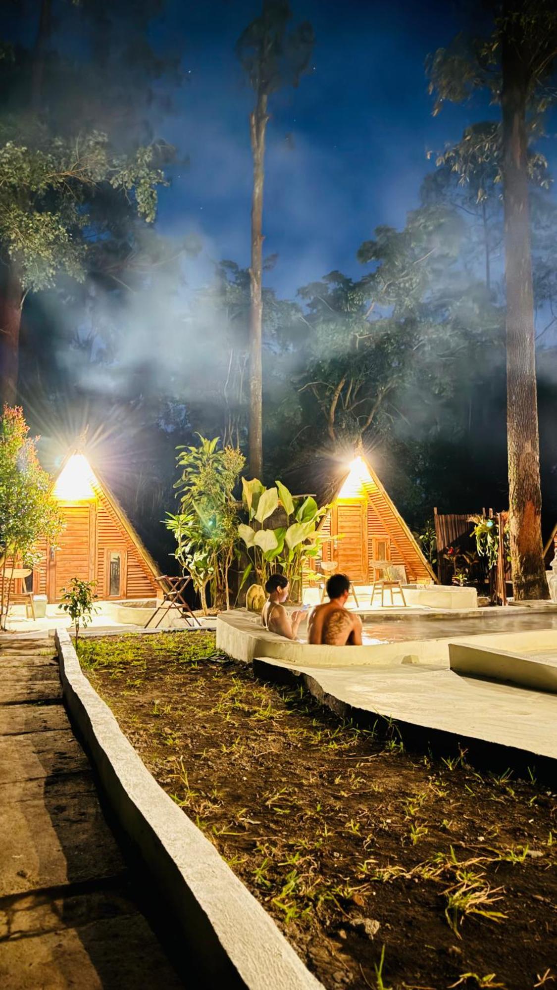 Homestay Triangle House And Private Hot Spring Kintamani (Bali)