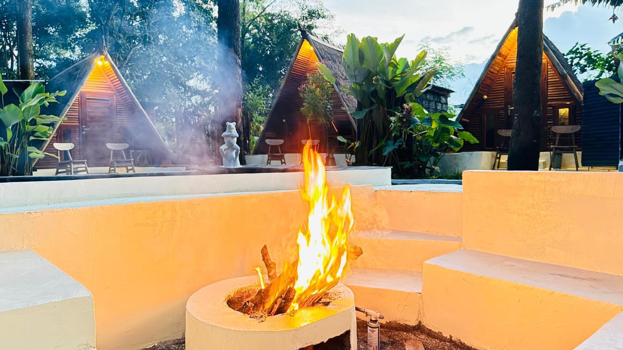 Triangle House And Private Hot Spring Homestay
